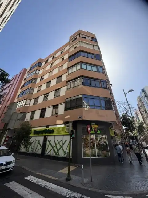 Vista exterior de Ático en venta en Centro