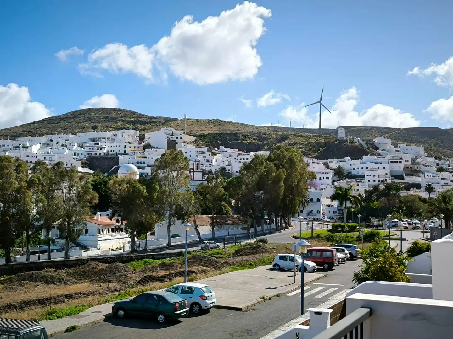 Vista exterior de Casa o xalet en venda en Agaete amb Jardí privat, Terrassa i Moblat