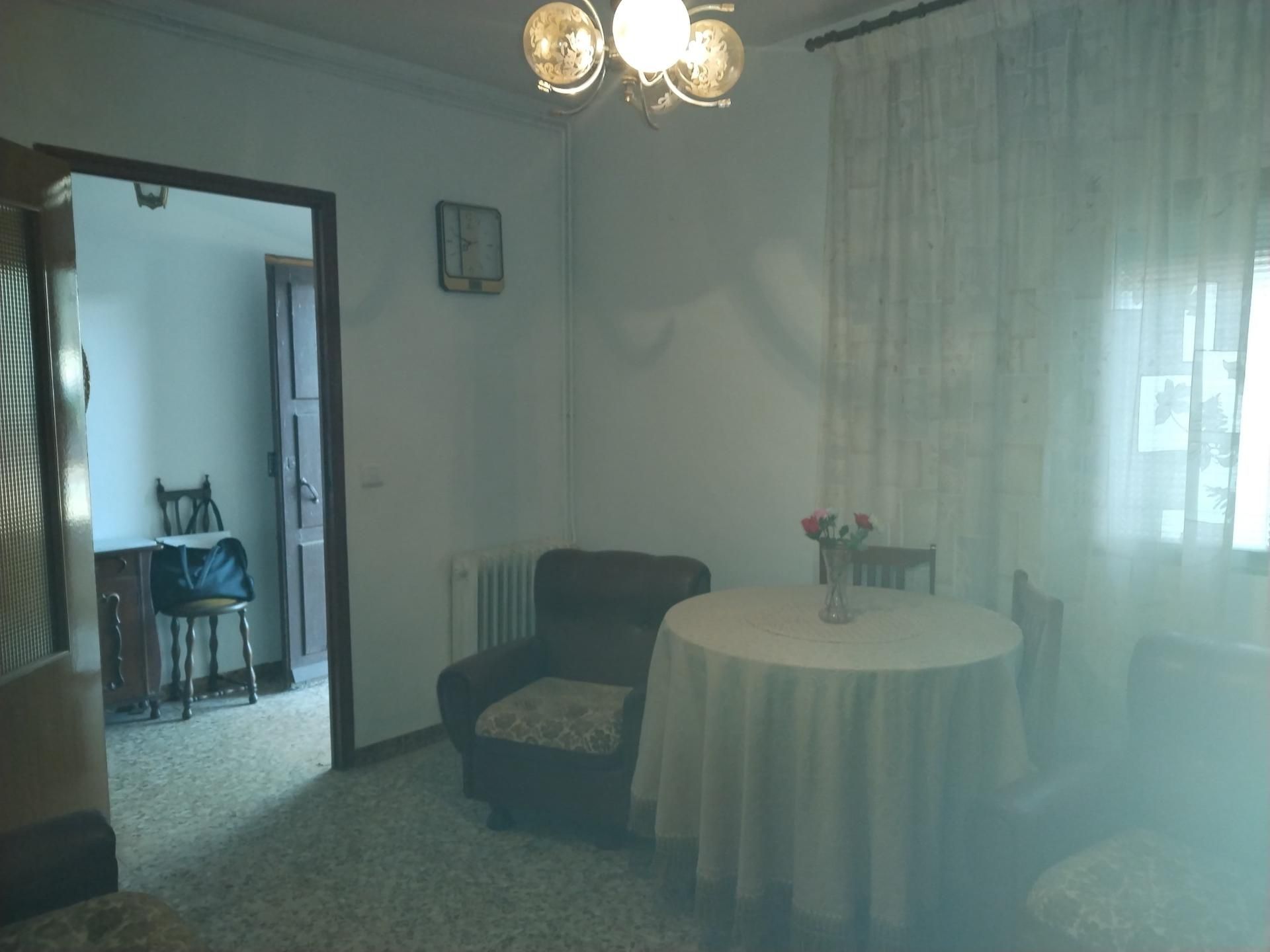 Habitación de Casa adosada en venta en Alcázar de San Juan con Calefacción