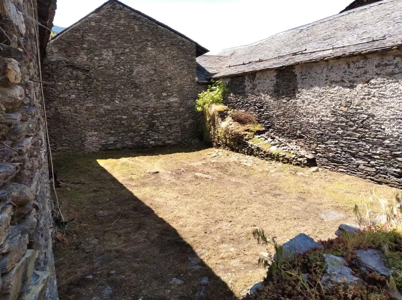 Jardí de Casa o xalet en venda en Alins