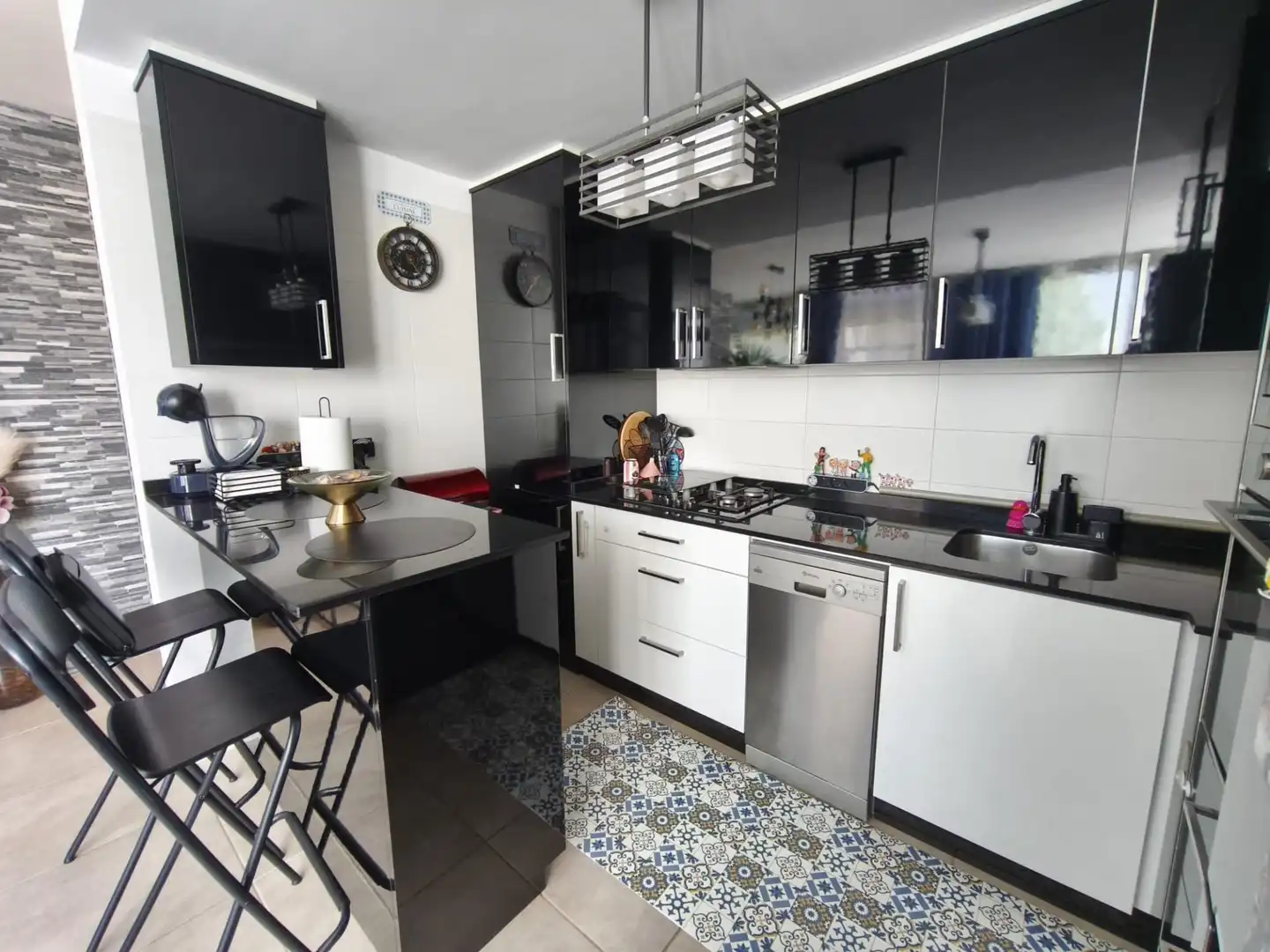 Cocina de Piso en venta en Ribeira con Calefacción y Terraza
