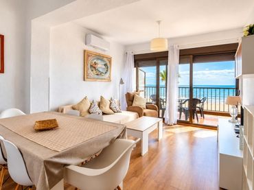 Mini appartamento con balcone in vendita a Playa Muchavista