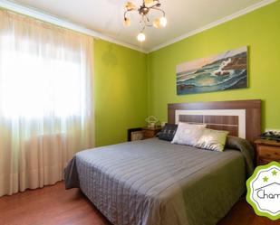 Bedroom of Flat for sale in Barakaldo   with Heating and Private garden
