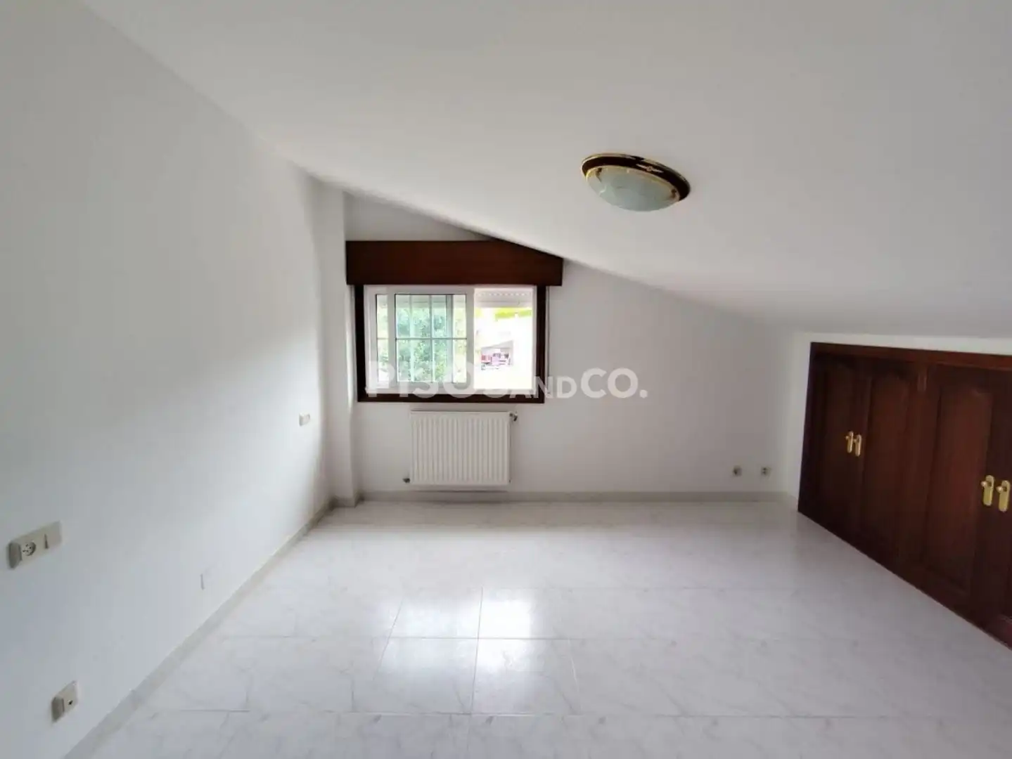 Houses for sale in A Coruña Capital   with Heating, Terrace and Furnished