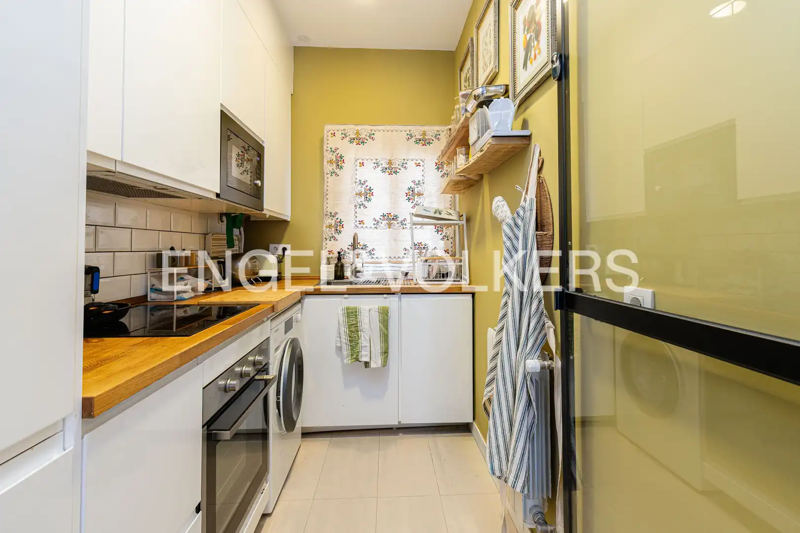 Cocina de Piso en venta en Madrid con Calefacción y Parquet