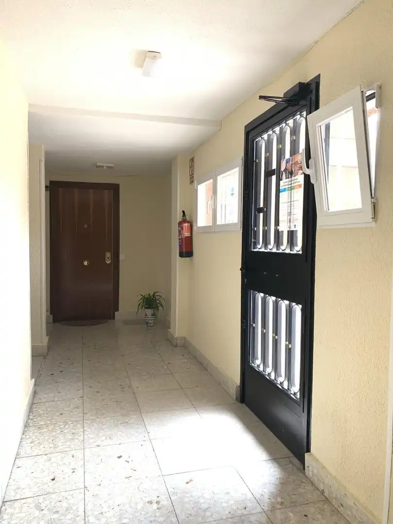 Planta baixa de lloguer en Madrid amb Calefacció i Moblat