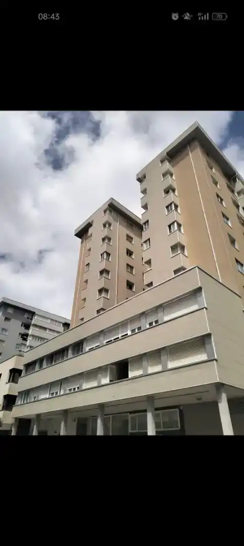 Vista exterior de Pis en venda en Barañáin / Barañain amb Parquet, Moblat i Forn