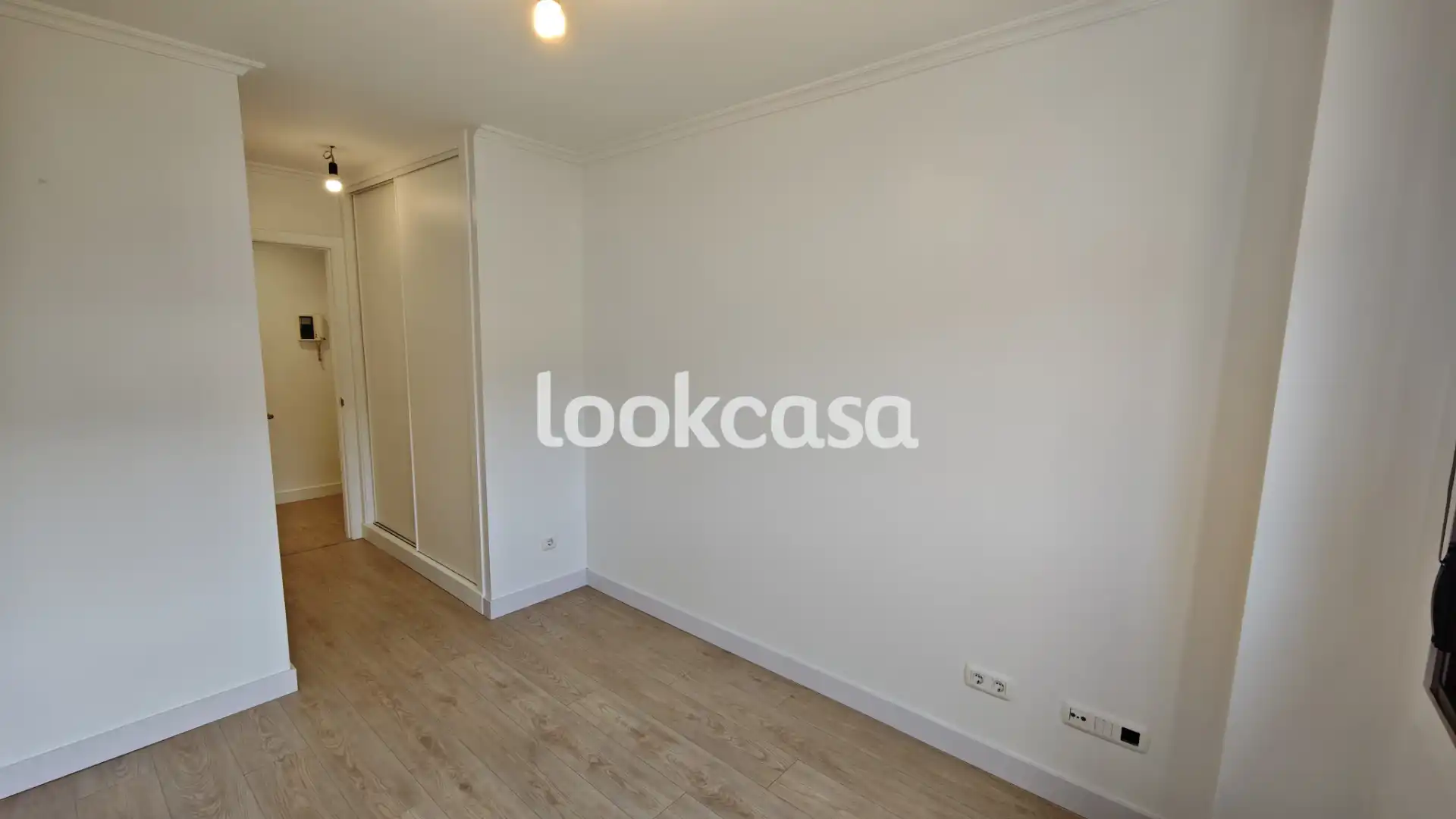 Habitación de Piso en venta en Poio con Calefacción, Parquet y Horno