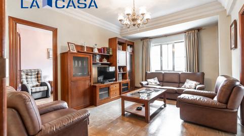 Foto 2 de Piso en venta en Calle de Marcelo Usera, Moscardó,  Madrid Capital