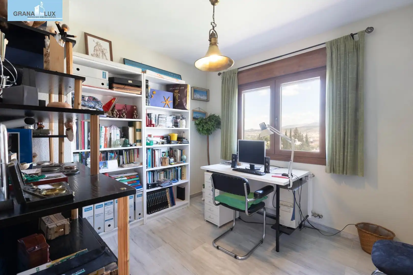 Haus oder Chalet zum Verkauf in La Zubia mit Klimaanlage, Heizung und Gemeinschaftspool