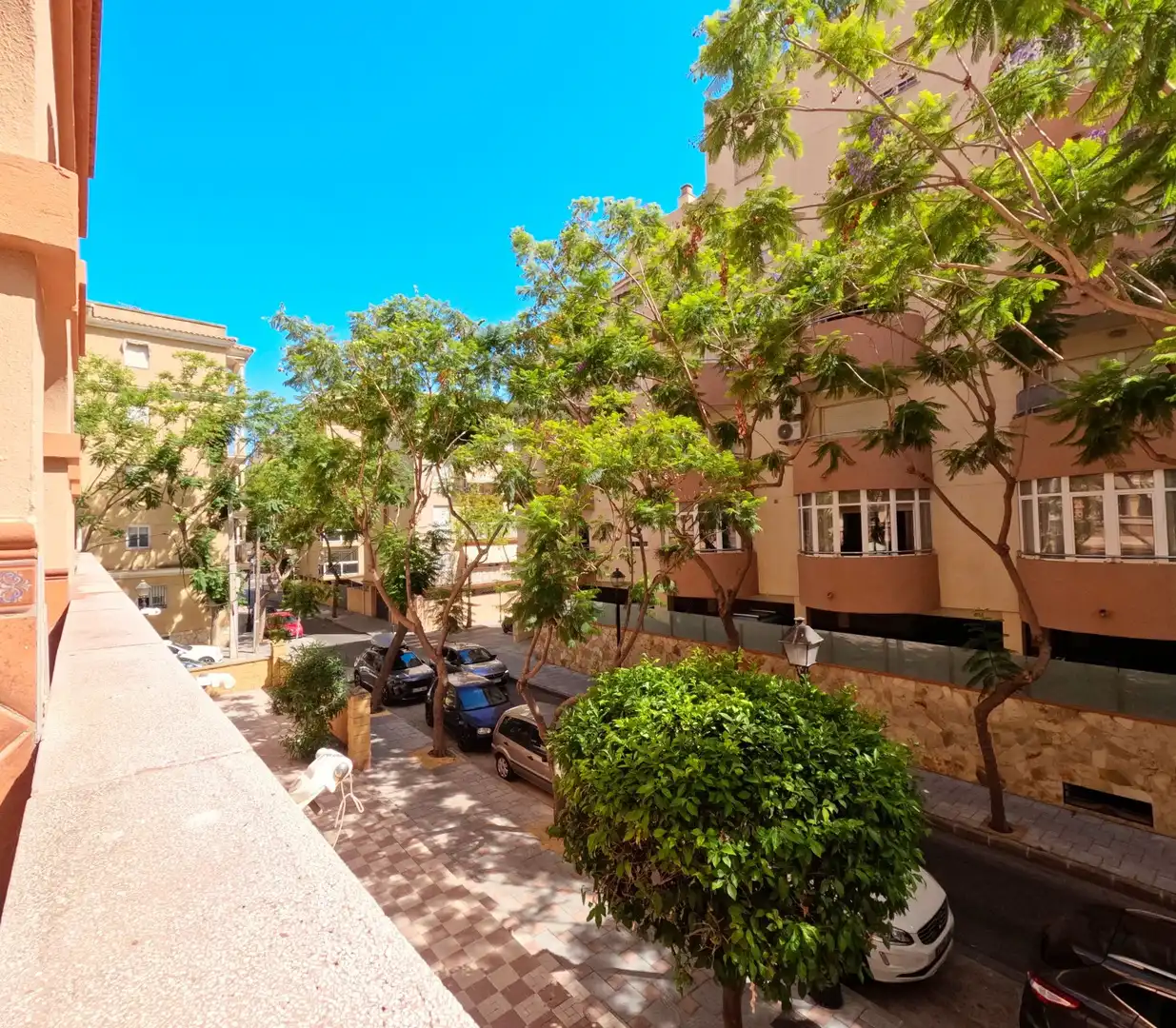 Vista exterior de Pis en venda en Fuengirola amb Aire condicionat, Terrassa i Piscina comunitària