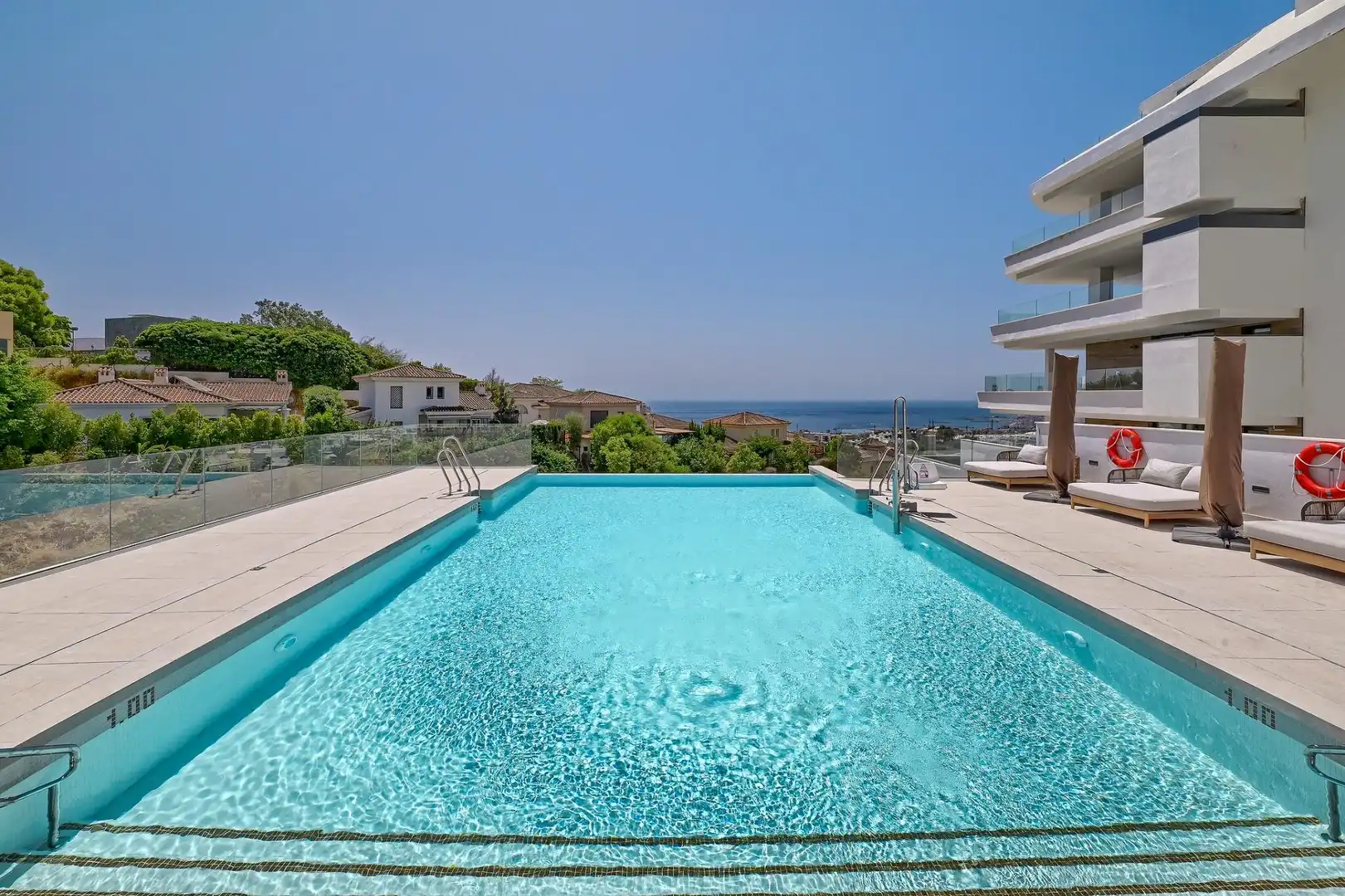 Swimming pool of Apartments for sale in Fuengirola  with Air Conditioner, Terrace and Storage room
