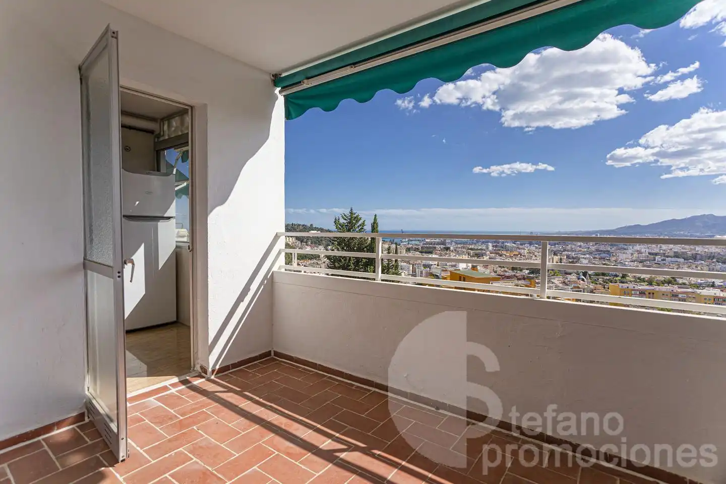 Außenansicht von Dachboden zum Verkauf in Málaga mit Terrasse und Gemeinschaftspool