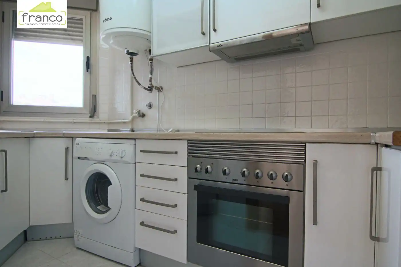 Cocina de Apartamento en venta en Murcia con Aire acondicionado, Calefacción y Terraza