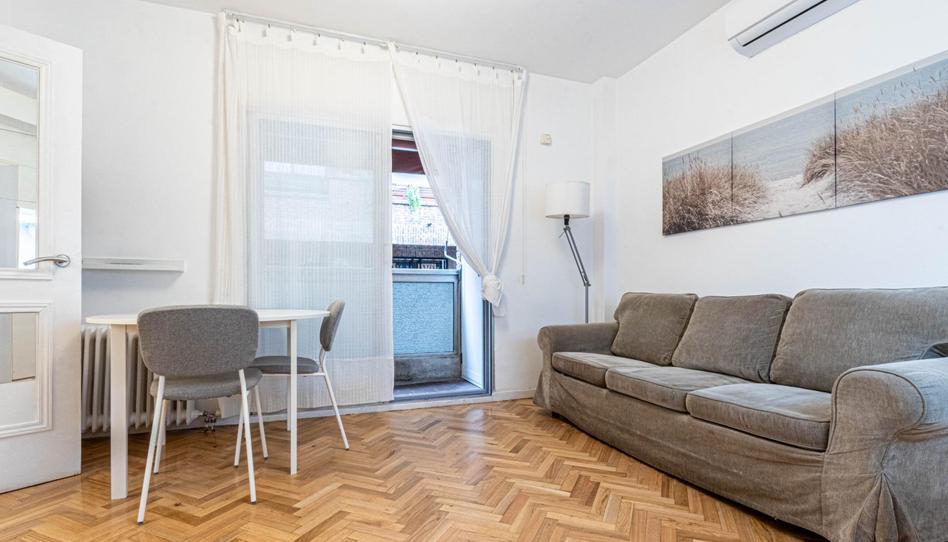 Foto 1 de Pis de lloguer a Calle de Los Peñascales, Fuente del Berro, Madrid