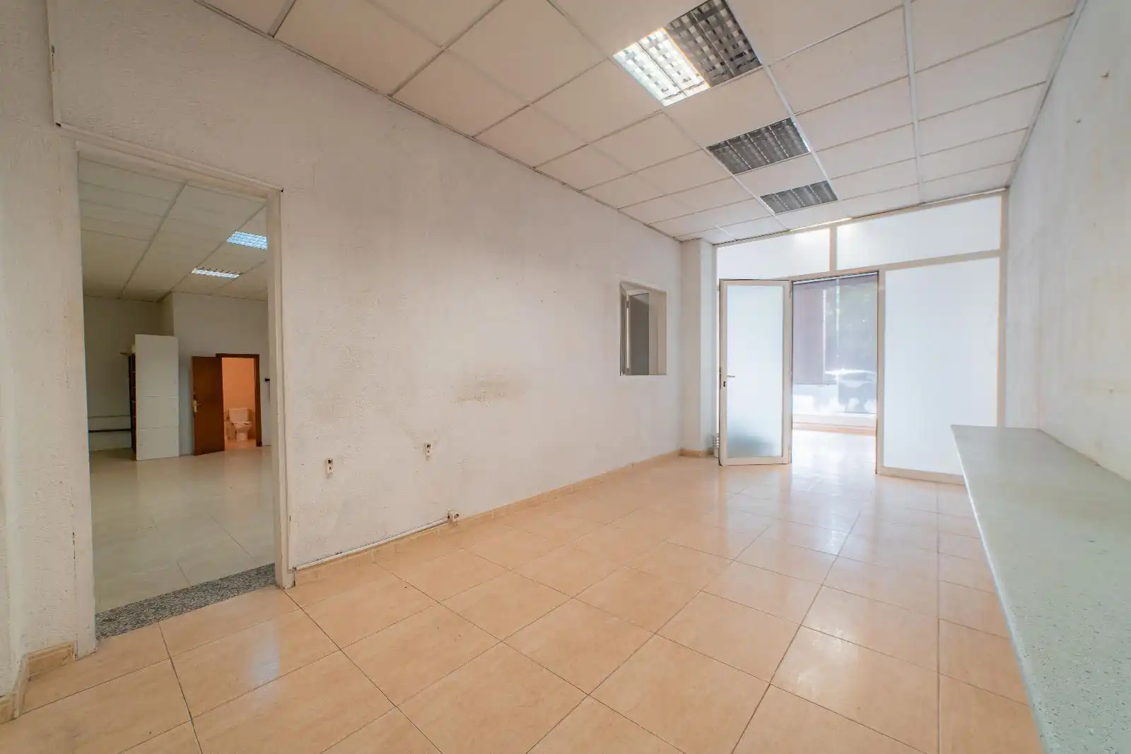 Business premises for sale in Esteve Terrades, imagen 8