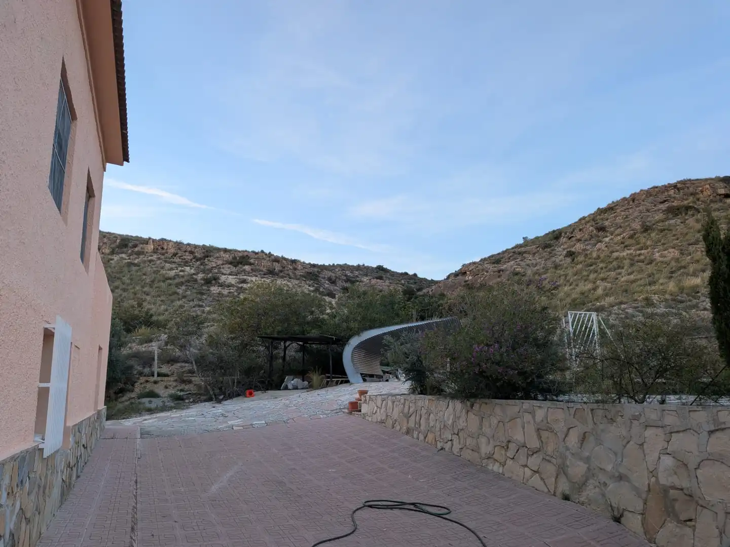 Vista exterior de Casa o xalet de lloguer en San Vicente del Raspeig / Sant Vicent del Raspeig amb Jardí privat, Terrassa i Traster