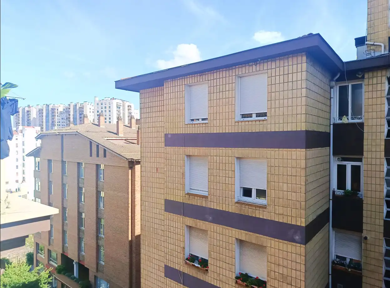 Vista exterior de Piso en venta en Bilbao 