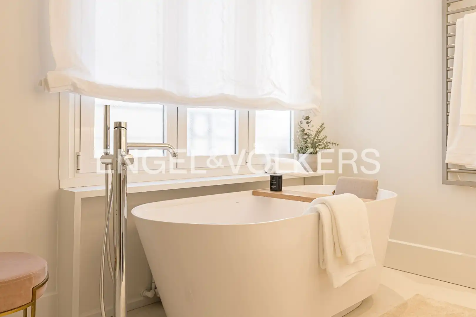 Badezimmer von Wohnung zum Verkauf in Madrid mit Klimaanlage, Heizung und Terrasse