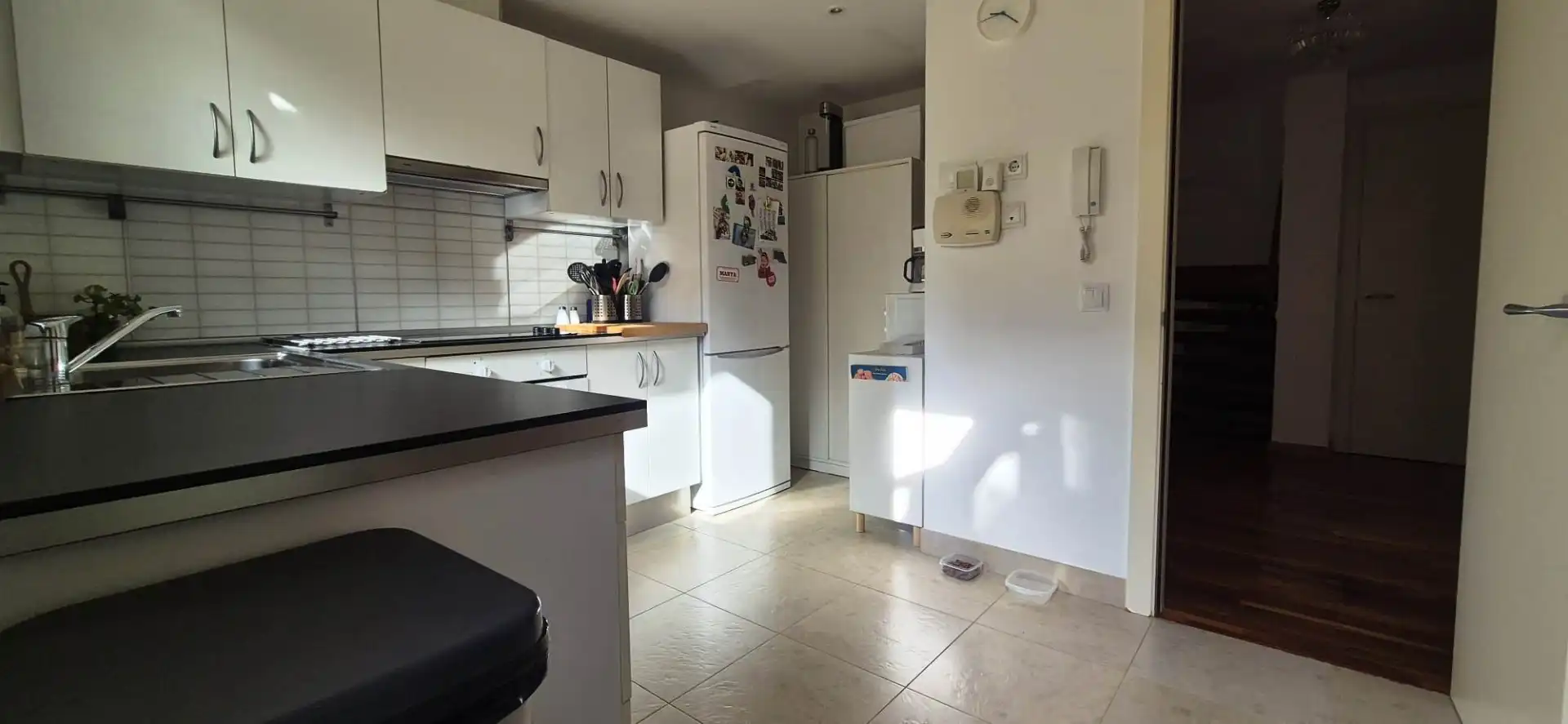 Cocina de Casa adosada en venta en Puerto Real con Aire acondicionado, Jardín privado y Parquet