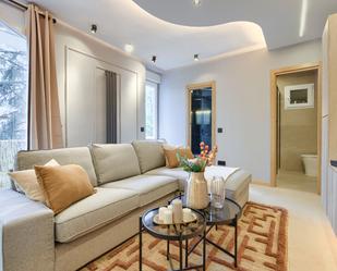 Sala d'estar de Pis en venda en  Madrid Capital amb Aire condicionat, Calefacció i Terrassa