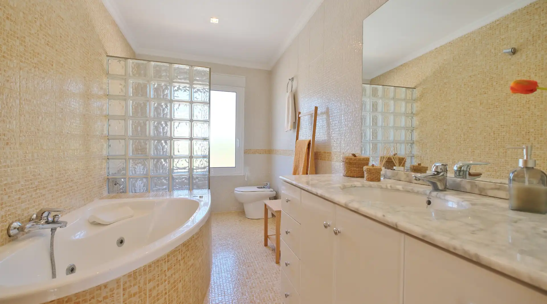 Villa mit Terrasse zum Verkauf in Alfinach - Los Monasterios, imagen 29