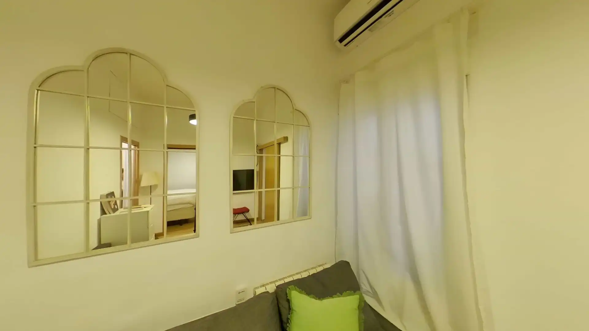 Flat with lift to rent in Calle del Conde Duque, imagen 6