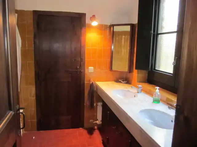 Baño de Finca rústica en venta en Castellar del Vallès con Jardín privado, Terraza y Piscina