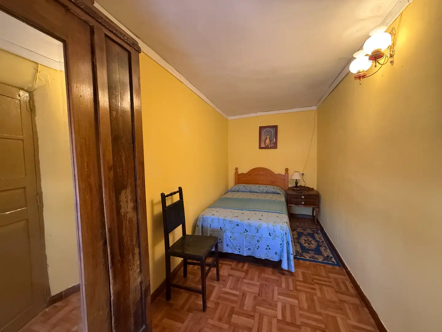 Dormitori de Casa o xalet en venda en Villaturde amb Calefacció, Moblat i Forn