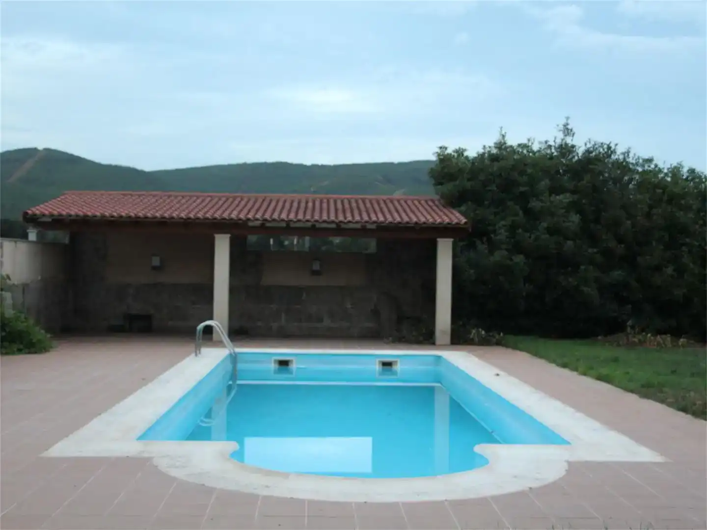 Piscina de Finca rústica en venda en Monterrei amb Jardí privat, Piscina i Balcó