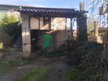 Casa amb jardí en venda a Vilamarín