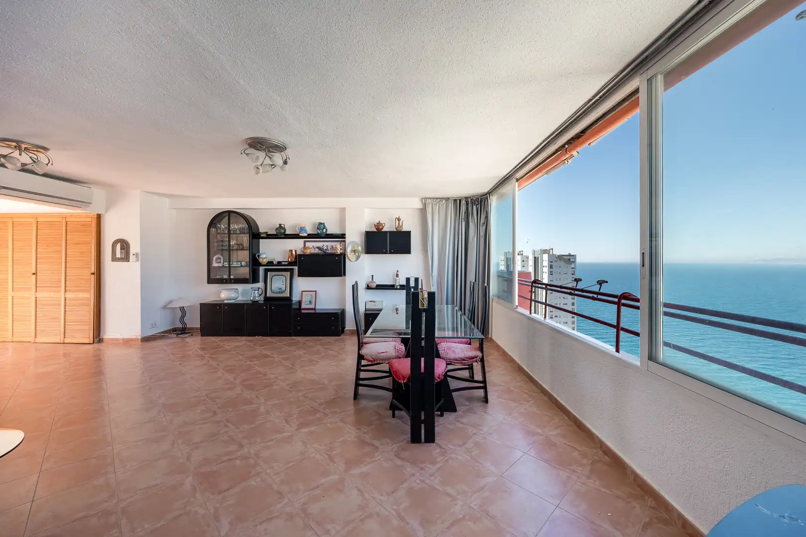 Habitación de Ático en venta en Benidorm con Piscina y Piscina comunitaria