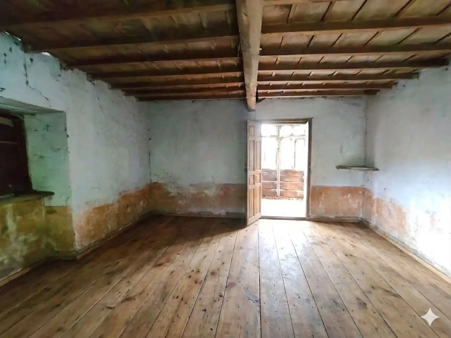 Casa o xalet en venda en Salas amb Terrassa i Piscina