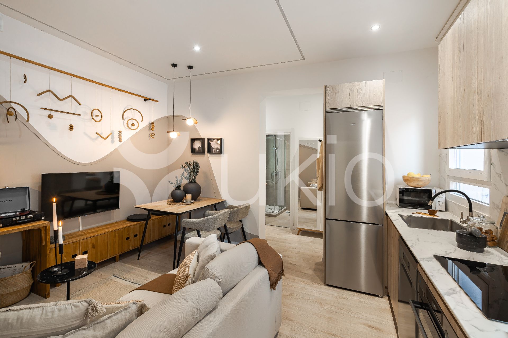 Sala d'estar de Apartament de lloguer en  Madrid Capital amb Aire condicionat, Calefacció i Moblat