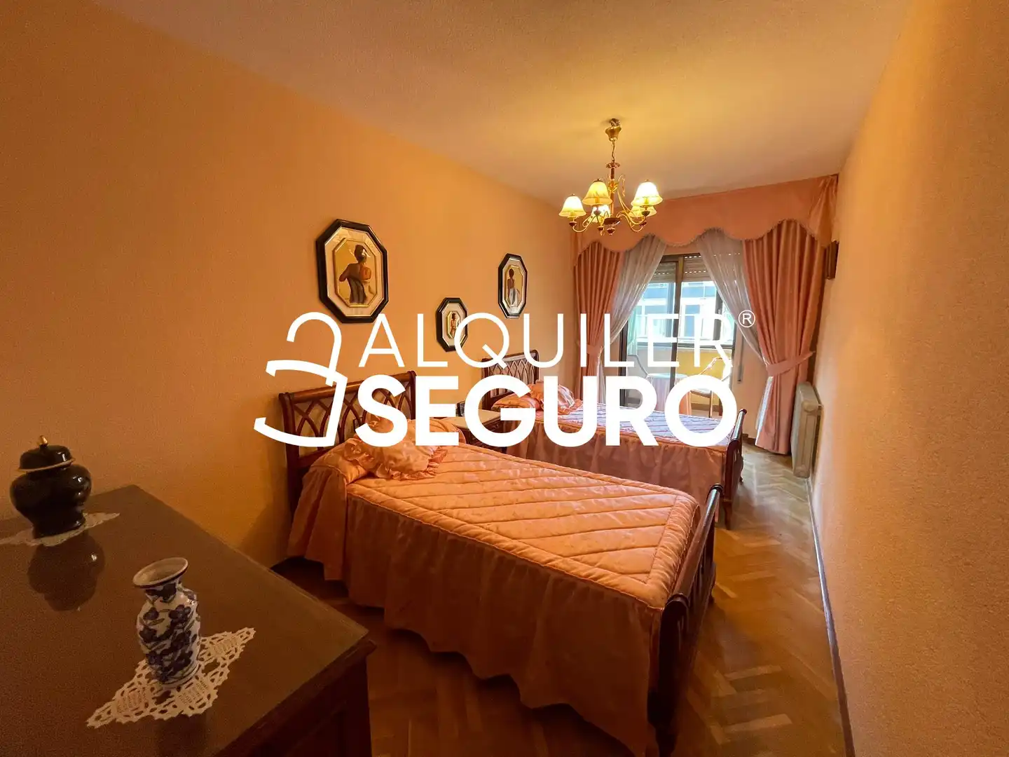Bedroom of Flat for rent in Madrid  with Heating and Terrace