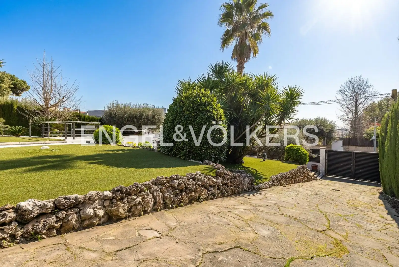 Vista exterior de Casa o chalet en venta en Canovelles con Aire acondicionado, Calefacción y Jardín privado