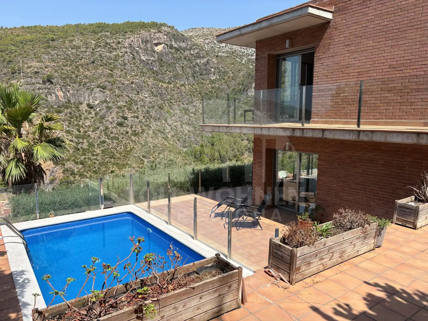 Swimming pool of Detached homes for sale in Castelldefels  with Air Conditioner, Heating and Terrace