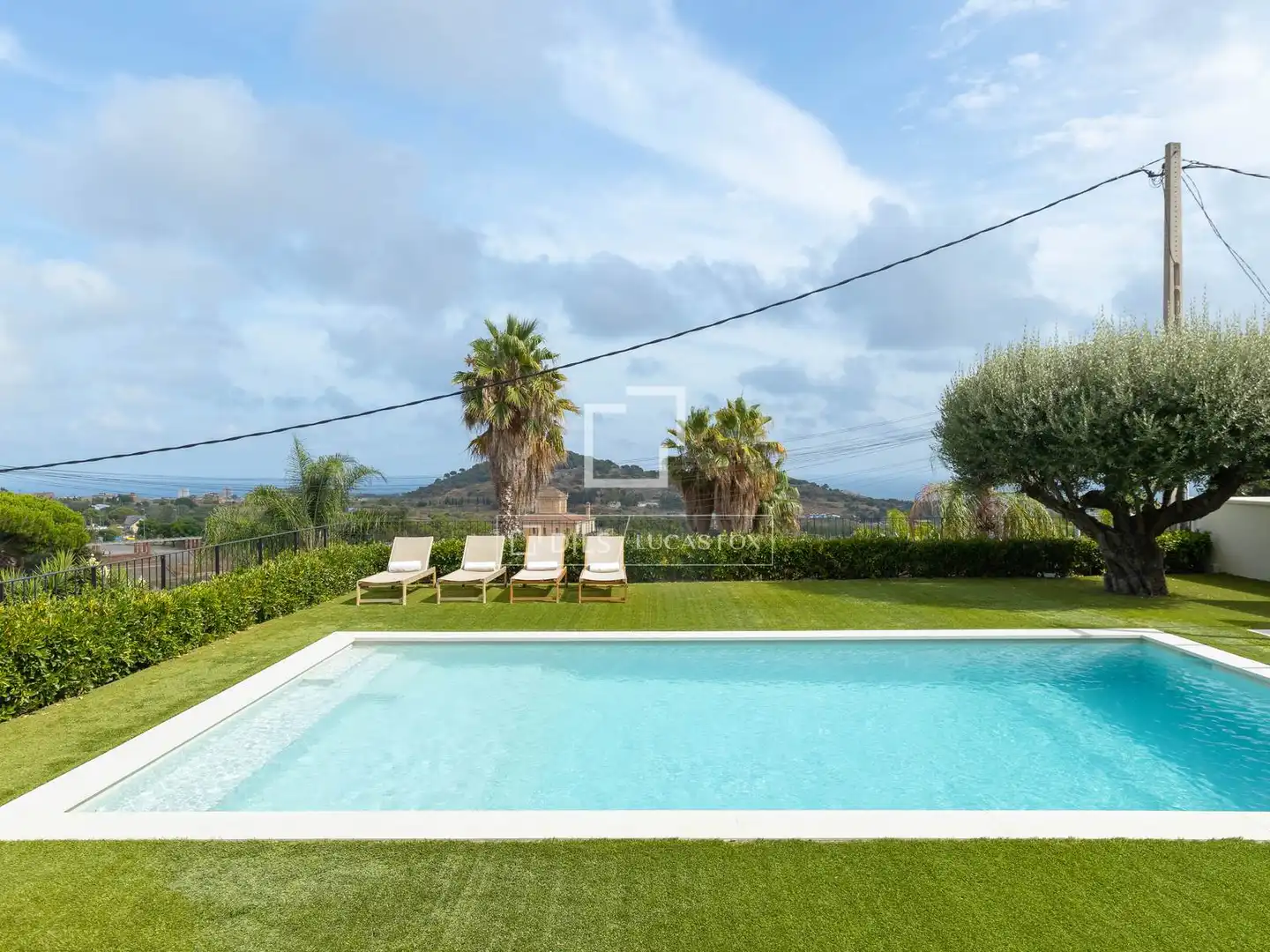 Exterior view of Houses for sale in Badalona  with Air Conditioner, Heating and Private garden