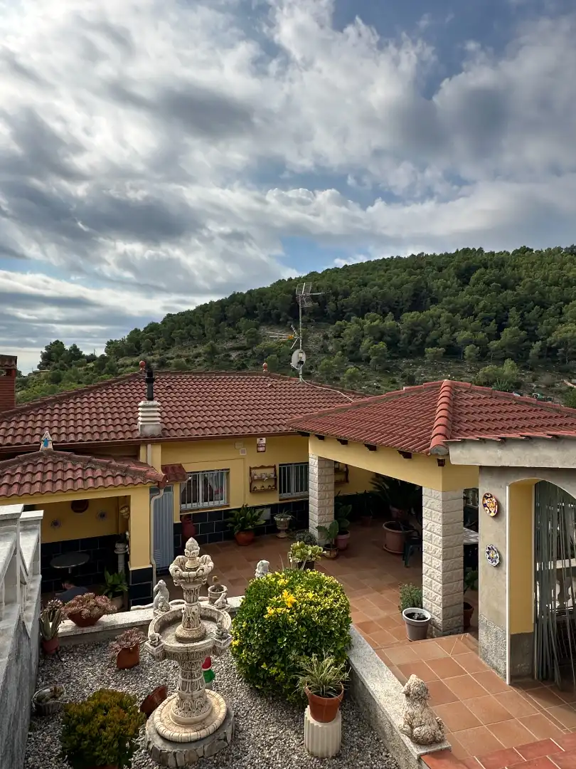 Vista exterior de Casa o chalet en venta en Castellet i la Gornal con Aire acondicionado, Calefacción y Jardín privado