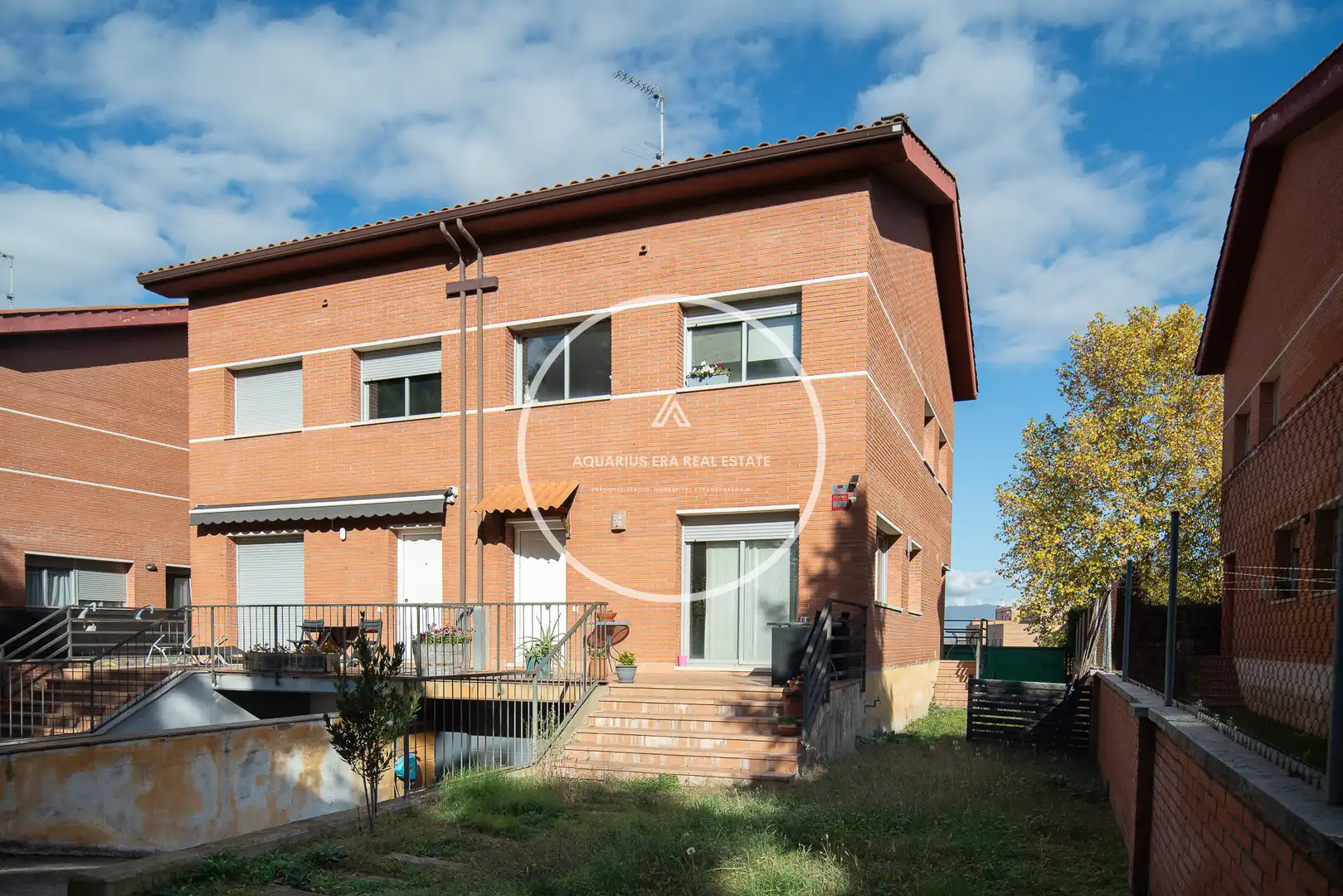 Exterior view of Detached homes for sale in Vic  with Heating, Private garden and Parquet flooring