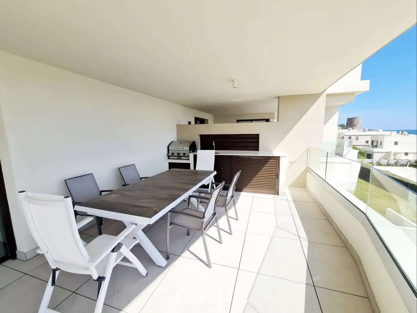 Terraza de Apartamento de alquiler en Estepona con Aire acondicionado, Terraza y Amueblado