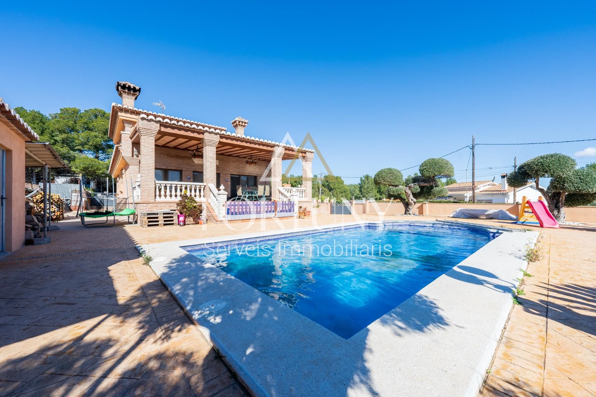 Exterior view of House or chalet for sale in Alcover  with Air Conditioner, Heating and Private garden