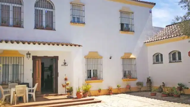 Vista exterior de Residencial en venta en Arcos de la Frontera