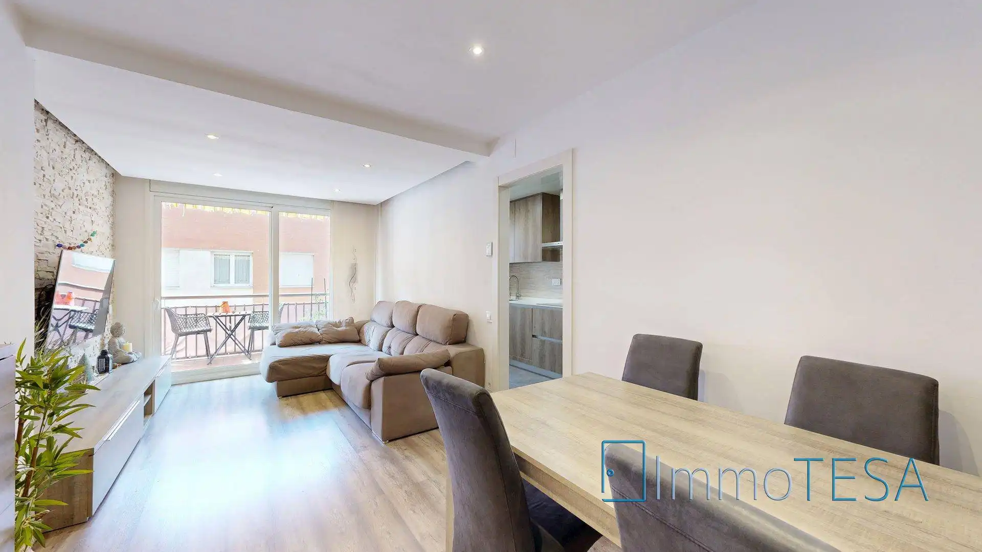 Exterior view of Flat for sale in Sabadell  with Air Conditioner, Heating and Parquet flooring