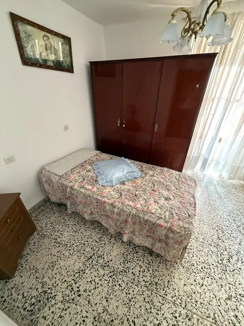 Dormitori de Casa o xalet en venda en Alcalá la Real amb Jardí privat, Parquet i Terrassa