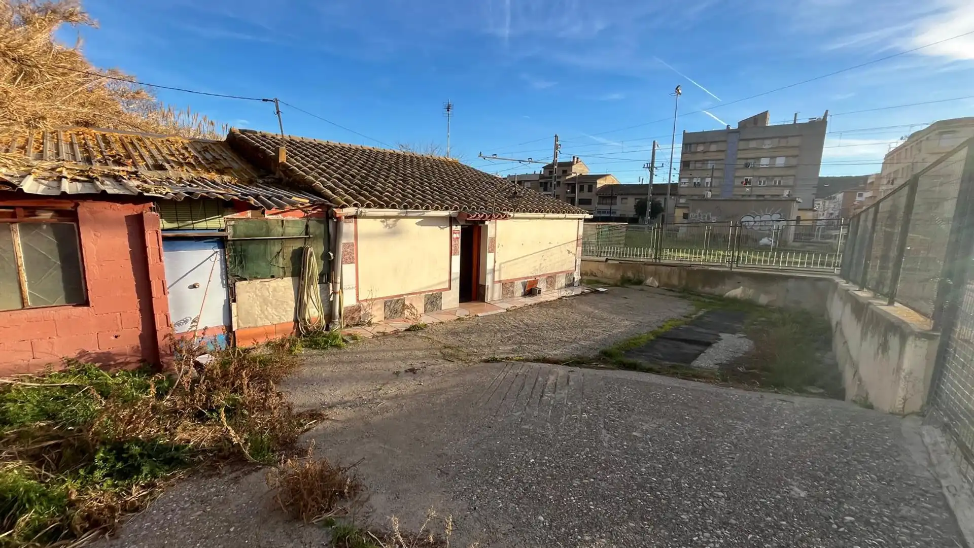 Vista exterior de Casa o chalet en venta en Monzón con Aire acondicionado, Calefacción y Jardín privado