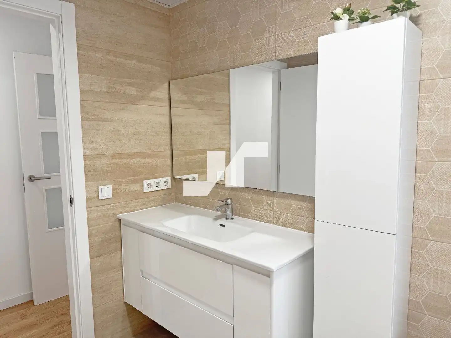 Badezimmer von Wohnung zum Verkauf in Vila-real mit Klimaanlage und Möbliert