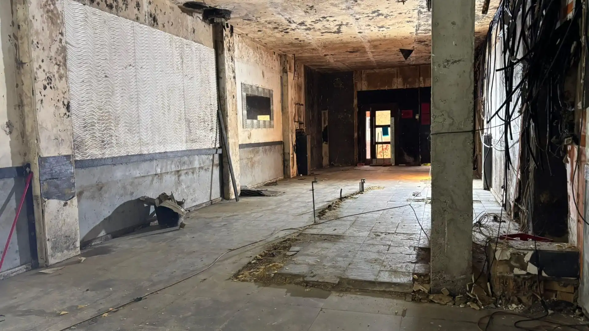 Local comercial en venda a Plaza de toros - Venta Vargas - Capitania, imagen 2
