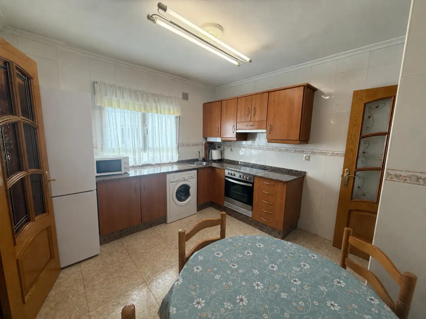 Küche von Wohnung zum Verkauf in Avilés mit Heizung, Terrasse und Möbliert