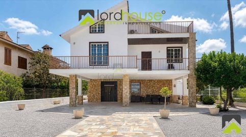 1555. Chalet con piscina en Purias, Lorca